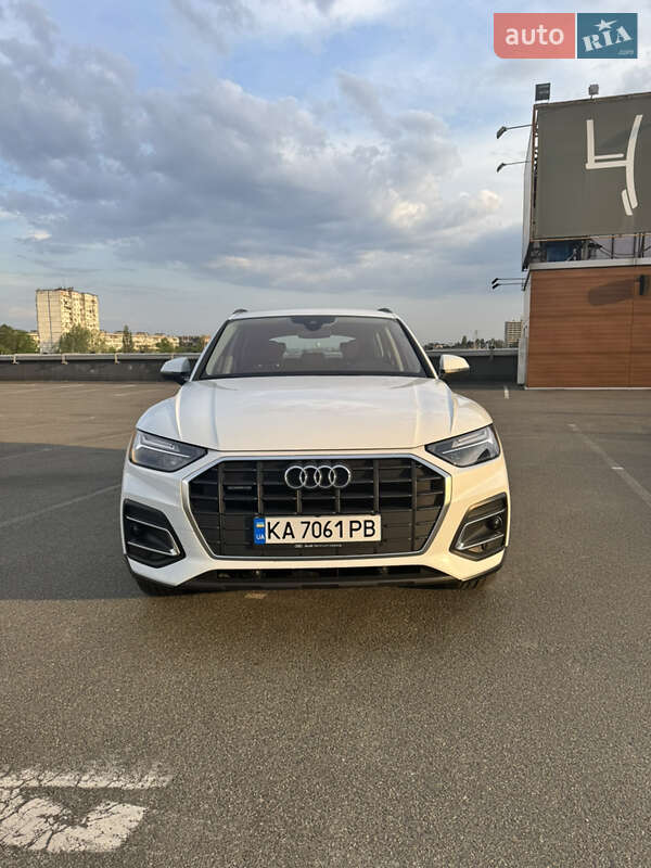 Позашляховик / Кросовер Audi Q5 2021 в Києві