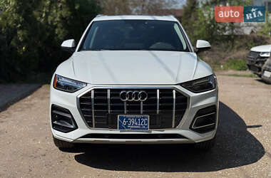 Внедорожник / Кроссовер Audi Q5 2021 в 