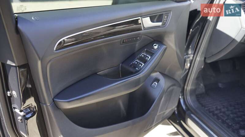 Внедорожник / Кроссовер Audi Q5 2014 в Конотопе