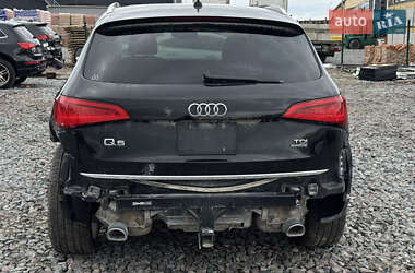Позашляховик / Кросовер Audi Q5 2015 в 