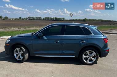 Позашляховик / Кросовер Audi Q5 2017 в 