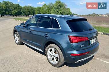 Позашляховик / Кросовер Audi Q5 2017 в 