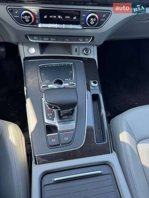 Внедорожник / Кроссовер Audi Q5 2018 в Одессе фото 30 Внедорожник / Кроссовер Audi Q5 2018 в Одессе