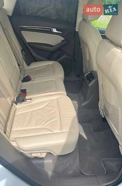 Позашляховик / Кросовер Audi Q5 2014 в 