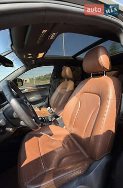 Внедорожник / Кроссовер Audi Q5 2011 в 