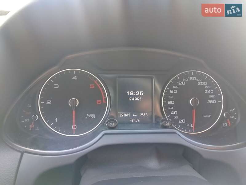 Внедорожник / Кроссовер Audi Q5 2013 в Львове