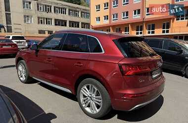 Внедорожник / Кроссовер Audi Q5 2017 в 