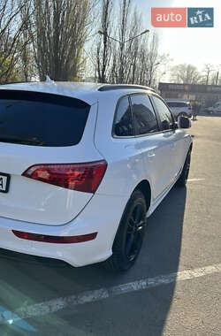 Внедорожник / Кроссовер Audi Q5 2011 в 
