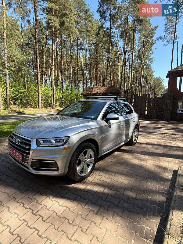 Позашляховик / Кросовер Audi Q5 2018 в Новояворівську