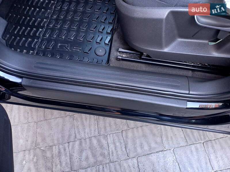 Внедорожник / Кроссовер Audi Q5 2010 в Тернополе