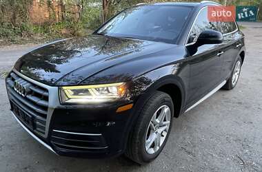 Позашляховик / Кросовер Audi Q5 2018 в Луцьку