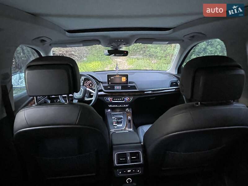 Позашляховик / Кросовер Audi Q5 2018 в Луцьку