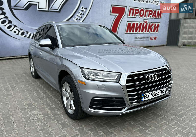 Внедорожник / Кроссовер Audi Q5 2017 в Хмельницком