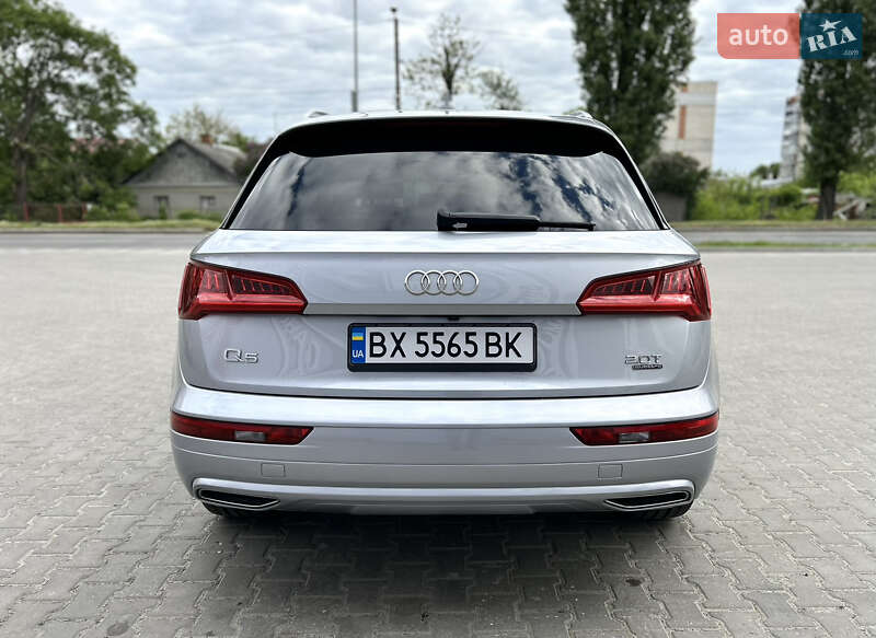 Внедорожник / Кроссовер Audi Q5 2017 в Хмельницком
