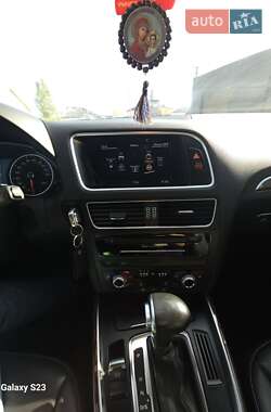 Позашляховик / Кросовер Audi Q5 2016 в 