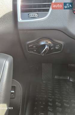 Позашляховик / Кросовер Audi Q5 2016 в 