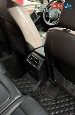 Внедорожник / Кроссовер Audi Q5 2015 в 