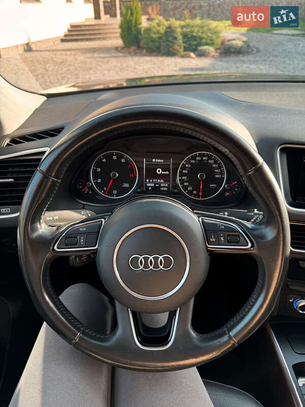 Внедорожник / Кроссовер Audi Q5 2015 в Львове