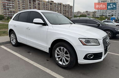 Внедорожник / Кроссовер Audi Q5 2015 в 