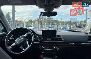 Позашляховик / Кросовер Audi Q5 2017 в 