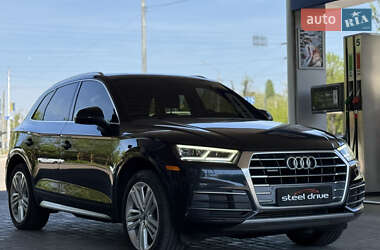 Внедорожник / Кроссовер Audi Q5 2019 в 