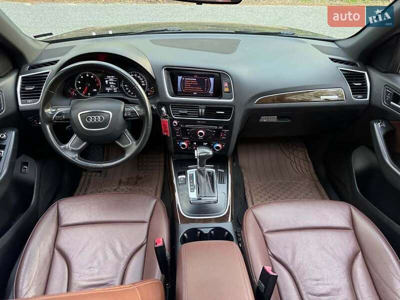 Внедорожник / Кроссовер Audi Q5 2015 в Ровно
