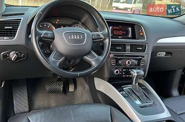 Позашляховик / Кросовер Audi Q5 2015 в 