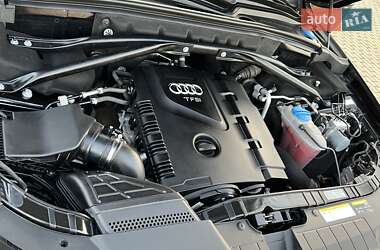 Позашляховик / Кросовер Audi Q5 2015 в 