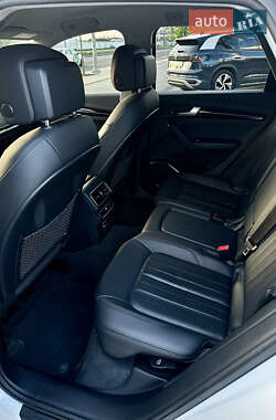 Внедорожник / Кроссовер Audi Q5 2018 в 