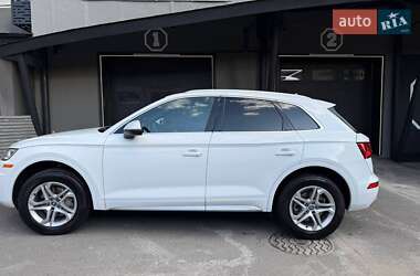 Позашляховик / Кросовер Audi Q5 2017 в Києві