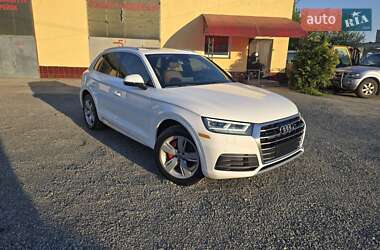 Позашляховик / Кросовер Audi Q5 2018 в Стрию