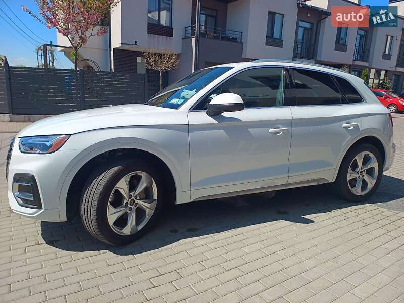 Позашляховик / Кросовер Audi Q5 2020 в Львові