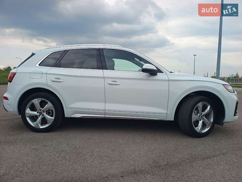 Позашляховик / Кросовер Audi Q5 2020 в Львові