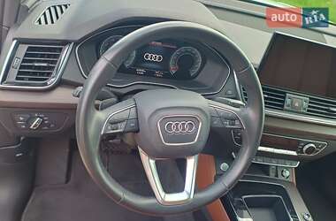 Позашляховик / Кросовер Audi Q5 2020 в 