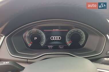 Позашляховик / Кросовер Audi Q5 2020 в 