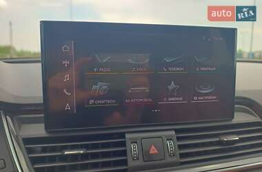 Позашляховик / Кросовер Audi Q5 2020 в 