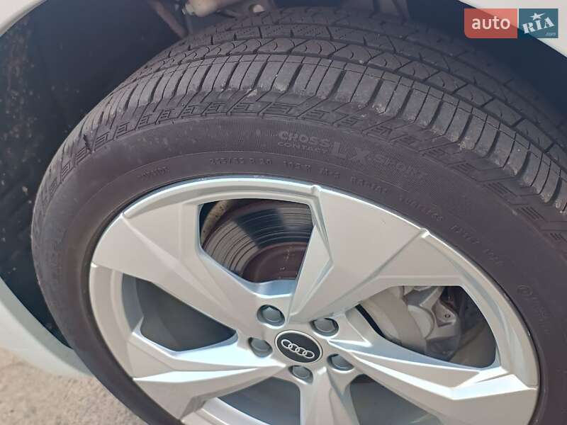 Позашляховик / Кросовер Audi Q5 2020 в Львові