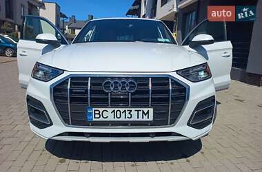 Позашляховик / Кросовер Audi Q5 2020 в 