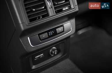 Внедорожник / Кроссовер Audi Q5 2021 в 