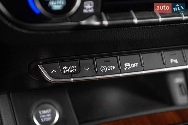 Внедорожник / Кроссовер Audi Q5 2021 в Одессе