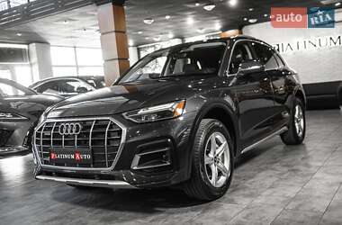 Внедорожник / Кроссовер Audi Q5 2021 в 