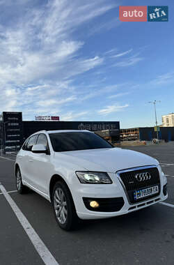 Внедорожник / Кроссовер Audi Q5 2012 в 