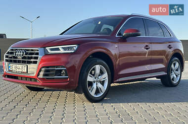 Позашляховик / Кросовер Audi Q5 2018 в 