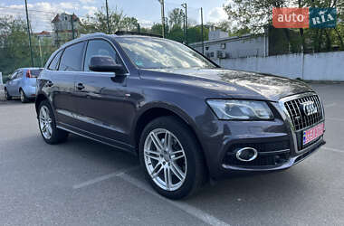 Позашляховик / Кросовер Audi Q5 2011 в 