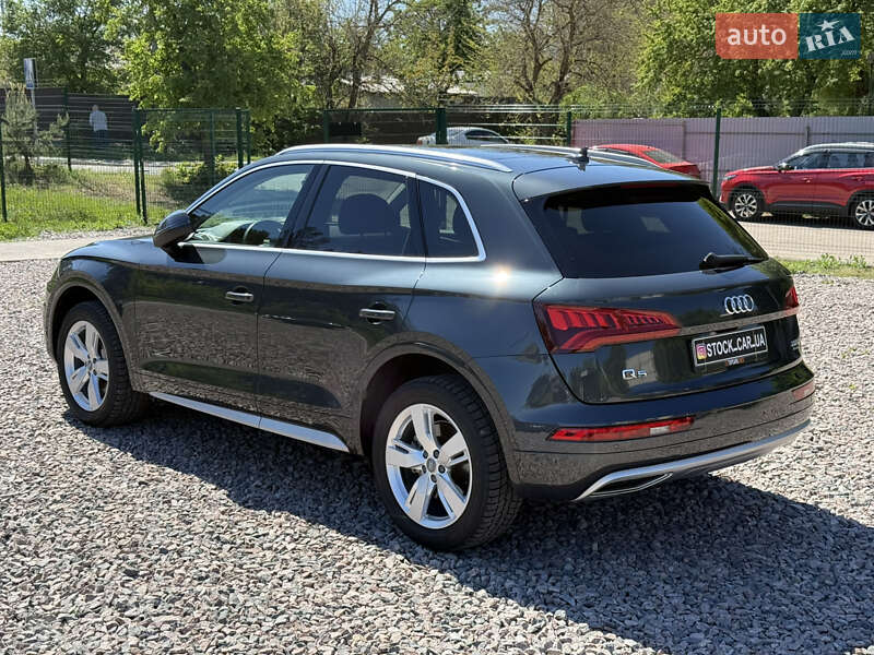 Внедорожник / Кроссовер Audi Q5 2017 в Киеве