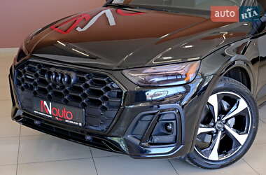 Внедорожник / Кроссовер Audi Q5 2022 в 