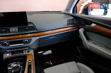 Внедорожник / Кроссовер Audi Q5 2022 в 