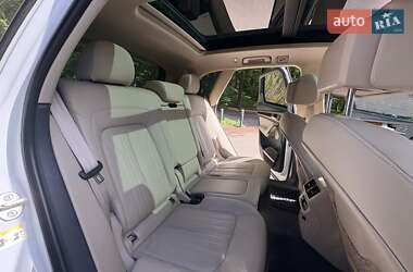 Внедорожник / Кроссовер Audi Q5 2017 в 