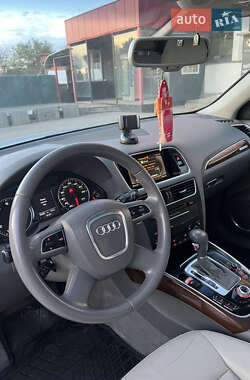 Внедорожник / Кроссовер Audi Q5 2011 в 