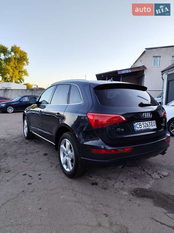 Внедорожник / Кроссовер Audi Q5 2012 в Чернигове